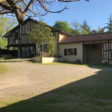Maison Lacourrege Urgosse Extérieur photo
